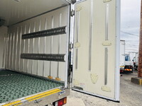 いすゞエルフ冷凍車（冷蔵車）小型（2t・3t）[写真14]