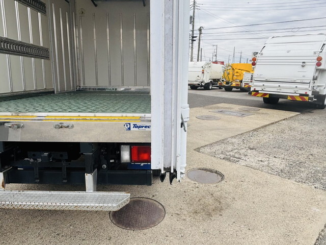 いすゞエルフ冷凍車（冷蔵車）小型（2t・3t）[写真15]