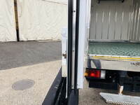 いすゞエルフ冷凍車（冷蔵車）小型（2t・3t）[写真17]