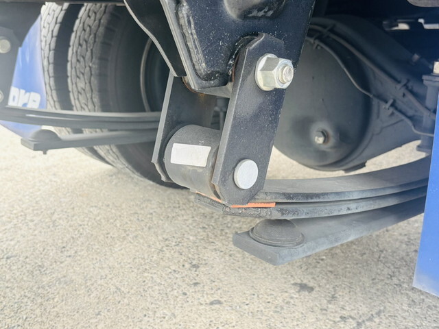 いすゞエルフ冷凍車（冷蔵車）小型（2t・3t）[写真20]