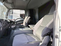 いすゞフォワードアルミウイング中型（4t）[写真25]