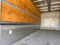 いすゞフォワードアルミウイング中型（4t）[写真10]