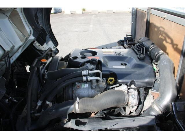 いすゞエルフ平ボディ小型（2t・3t）[写真10]