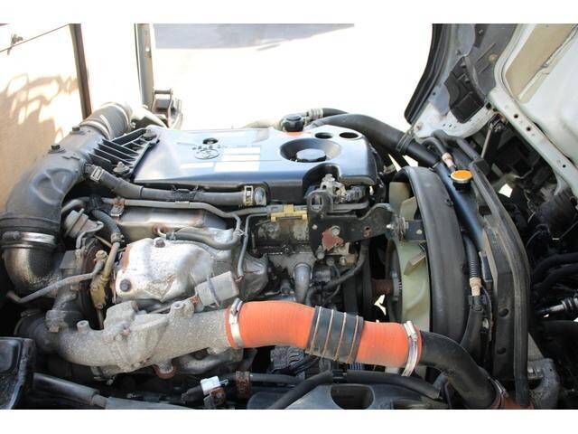 いすゞエルフ平ボディ小型（2t・3t）[写真11]