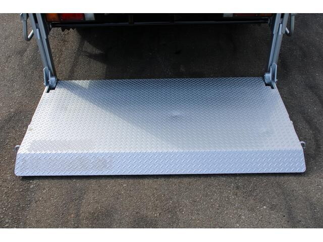 いすゞエルフ平ボディ小型（2t・3t）[写真16]