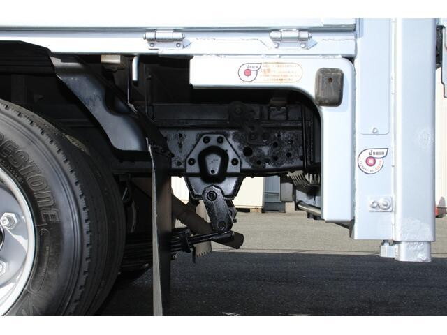 いすゞエルフ平ボディ小型（2t・3t）[写真24]
