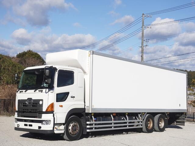 中古プロフィア冷凍車（冷蔵車）