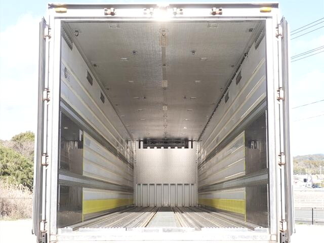 日野プロフィア冷凍車（冷蔵車）大型（10t）[写真13]