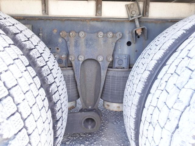 日野プロフィア冷凍車（冷蔵車）大型（10t）[写真21]