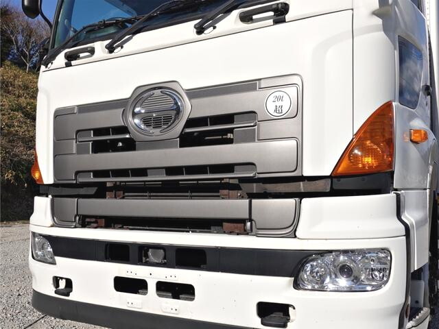 日野プロフィア冷凍車（冷蔵車）大型（10t）[写真04]