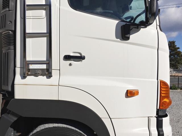 日野プロフィア冷凍車（冷蔵車）大型（10t）[写真06]