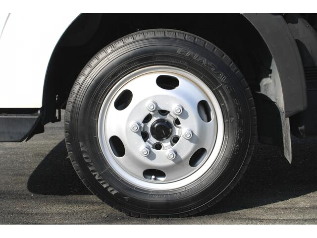 日産アトラス平ボディ小型（2t・3t）[写真18]