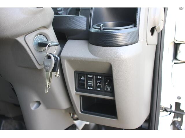 日産アトラス平ボディ小型（2t・3t）[写真32]