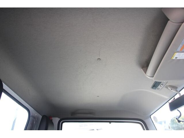 日産アトラス平ボディ小型（2t・3t）[写真34]