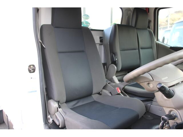 日産アトラス平ボディ小型（2t・3t）[写真35]