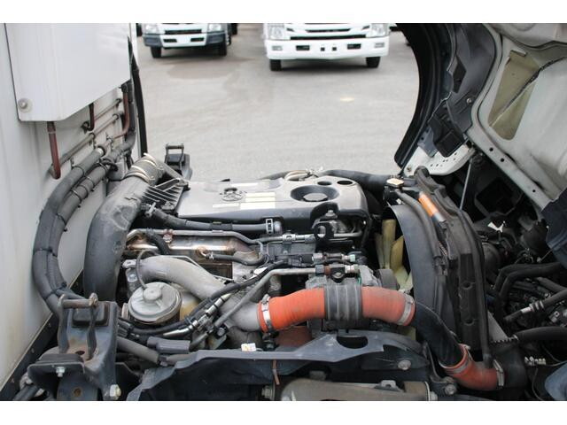 いすゞエルフ冷凍車（冷蔵車）小型（2t・3t）[写真11]