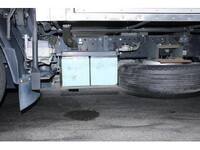 いすゞエルフ冷凍車（冷蔵車）小型（2t・3t）[写真21]