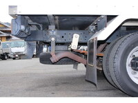 いすゞエルフ冷凍車（冷蔵車）小型（2t・3t）[写真25]