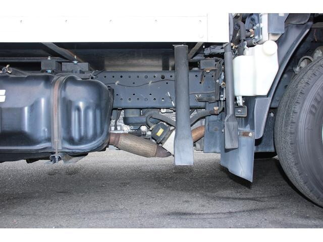 いすゞエルフ冷凍車（冷蔵車）小型（2t・3t）[写真26]