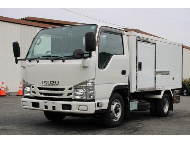 いすゞエルフ冷凍車（冷蔵車）小型（2t・3t）[写真03]