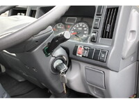 いすゞエルフ冷凍車（冷蔵車）小型（2t・3t）[写真33]