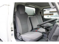 いすゞエルフ冷凍車（冷蔵車）小型（2t・3t）[写真36]