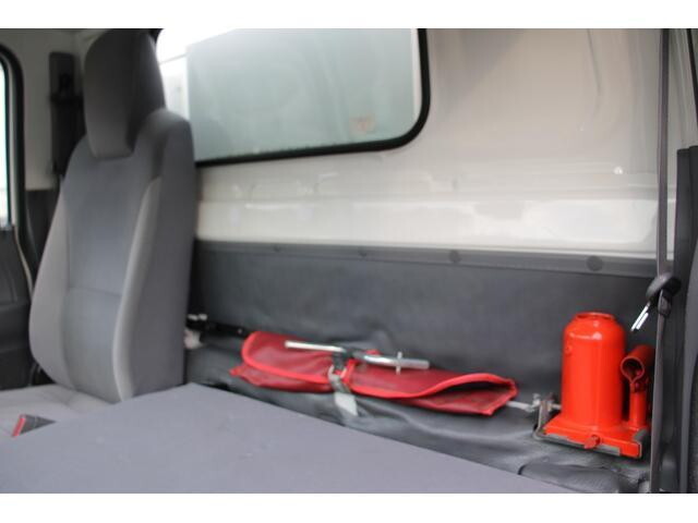 いすゞエルフ冷凍車（冷蔵車）小型（2t・3t）[写真39]