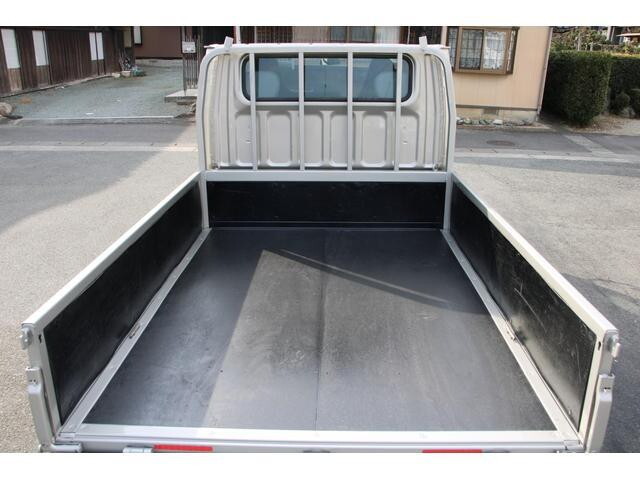 三菱ふそうキャンターダブルキャブ（Wキャブ）小型（2t・3t）[写真10]