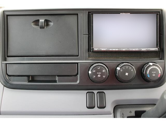 三菱ふそうキャンターダブルキャブ（Wキャブ）小型（2t・3t）[写真21]