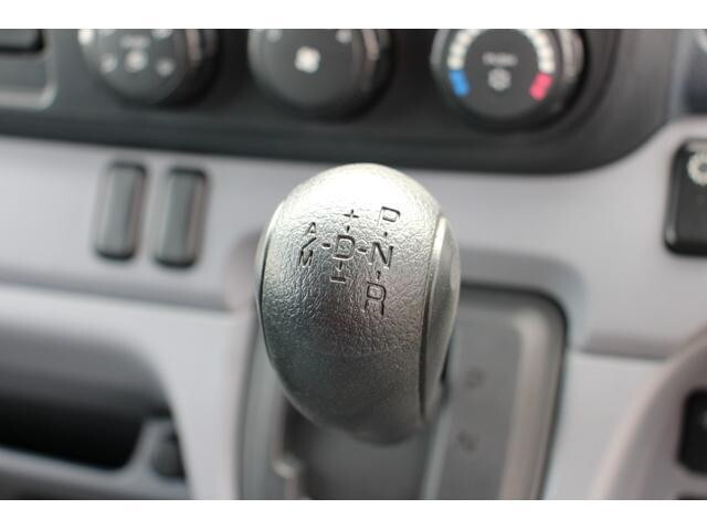 三菱ふそうキャンターダブルキャブ（Wキャブ）小型（2t・3t）[写真26]