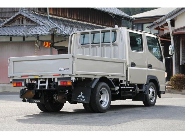 三菱ふそうキャンターダブルキャブ（Wキャブ）小型（2t・3t）[写真04]