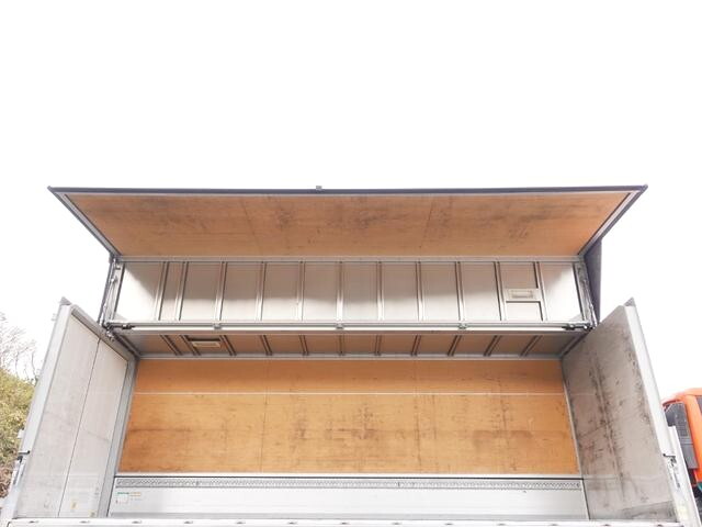 UDトラックスコンドルアルミウイング中型（4t）[写真13]