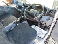 日野デュトロアルミバン小型（2t・3t）[写真09]