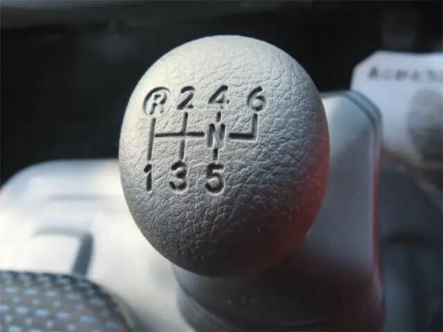 日野デュトロアルミバン小型（2t・3t）[写真17]