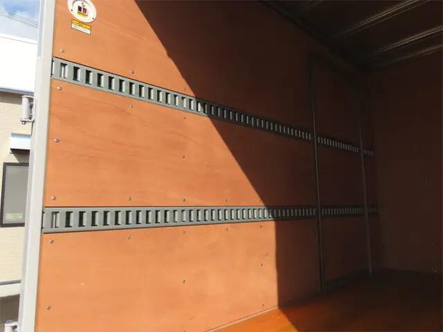 日野デュトロアルミバン小型（2t・3t）[写真25]