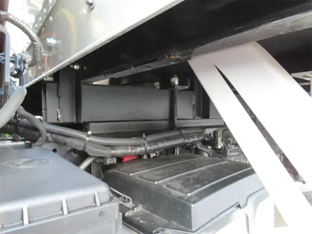 日野デュトロアルミバン小型（2t・3t）[写真37]