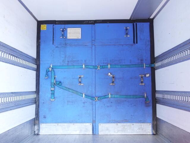 日野レンジャー冷凍車（冷蔵車）中型（4t）[写真03]