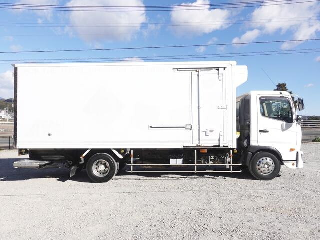 日野レンジャー冷凍車（冷蔵車）中型（4t）[写真08]