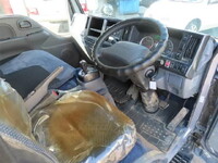 いすゞエルフ幌ウイング小型（2t・3t）[写真11]