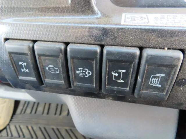 いすゞエルフ幌ウイング小型（2t・3t）[写真15]