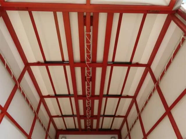 いすゞエルフ幌ウイング小型（2t・3t）[写真21]