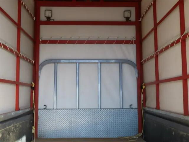 いすゞエルフ幌ウイング小型（2t・3t）[写真22]