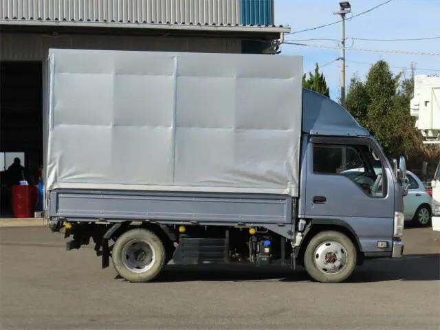 いすゞエルフ幌ウイング小型（2t・3t）[写真04]