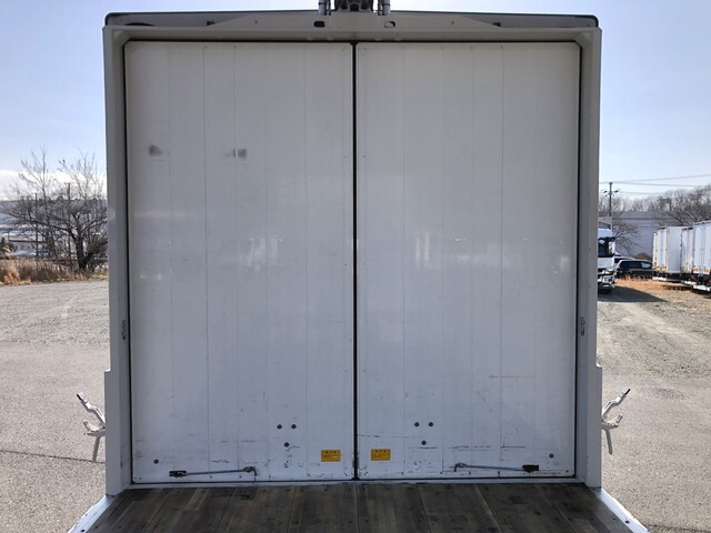 三菱ふそうファイターアルミウイング中型（4t）[写真17]