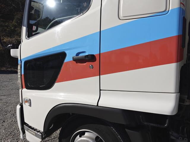 日野レンジャーアルミウイング中型（4t）[写真08]