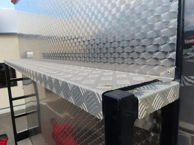 日野レンジャーアルミブロック増トン（6t・8t）[写真29]