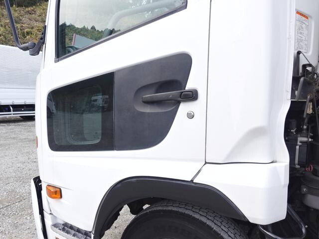 UDトラックスコンドル冷凍車（冷蔵車）中型（4t）[写真10]