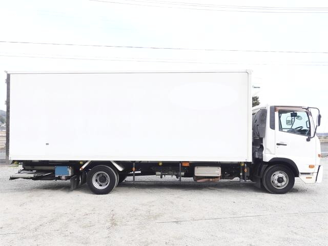 UDトラックスコンドル冷凍車（冷蔵車）中型（4t）[写真06]