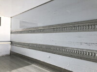 いすゞフォワード冷凍車（冷蔵車）中型（4t）[写真15]