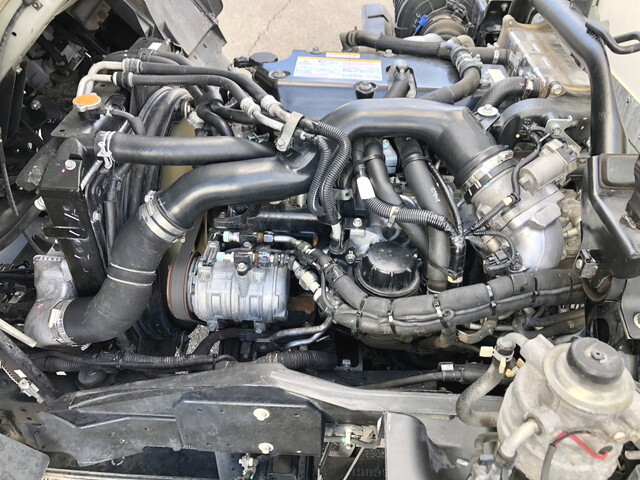 いすゞフォワード冷凍車（冷蔵車）中型（4t）[写真25]